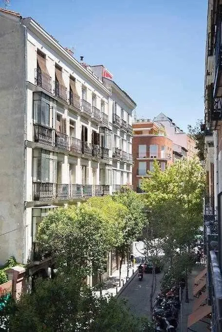 Un Fascinante Estudio En Madrid Centro-1
